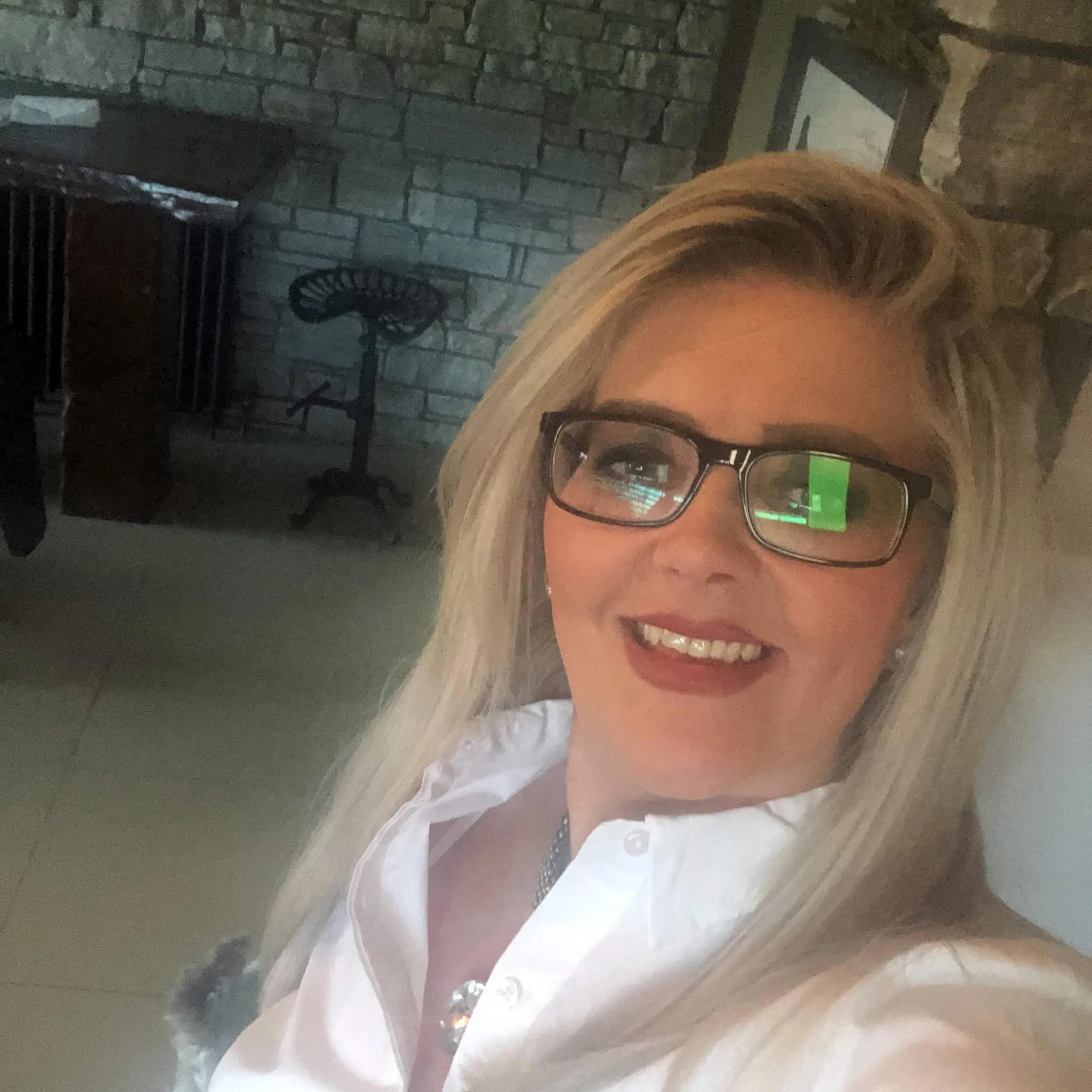 Dr. Laura Bradley McCauley headshot